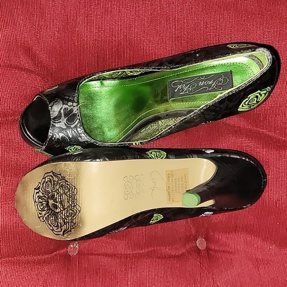 Iron Fist Platform Heels - Picture 2 of 2